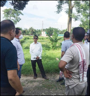 Advisor for Industries and Commerce, Labour and Skill and Entrepreneurship Department, Imnatiba with department officials and Viola colony officials.